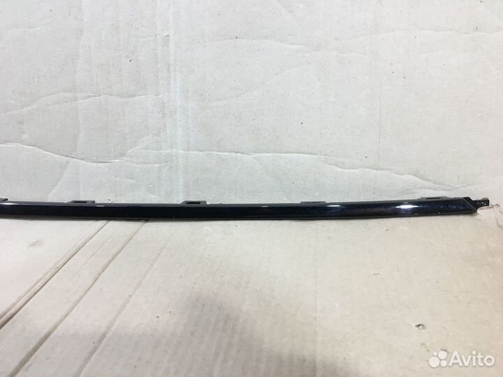 Молдинг заднего бампера Volkswagen Polo