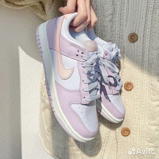 Nike Dunk Low Easter 2022