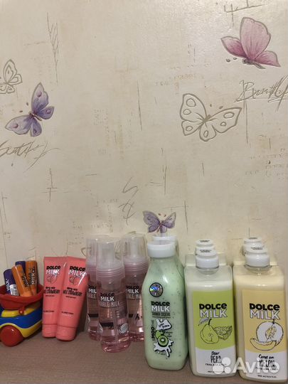 Гель для душа, бальзам для губ, крем для рук