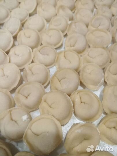 Пельмени, вареники, подкоголи ручной лепки