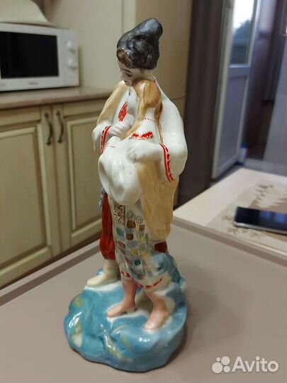 Статуэтка фарфоровая Маяйская ночь. Период СССР