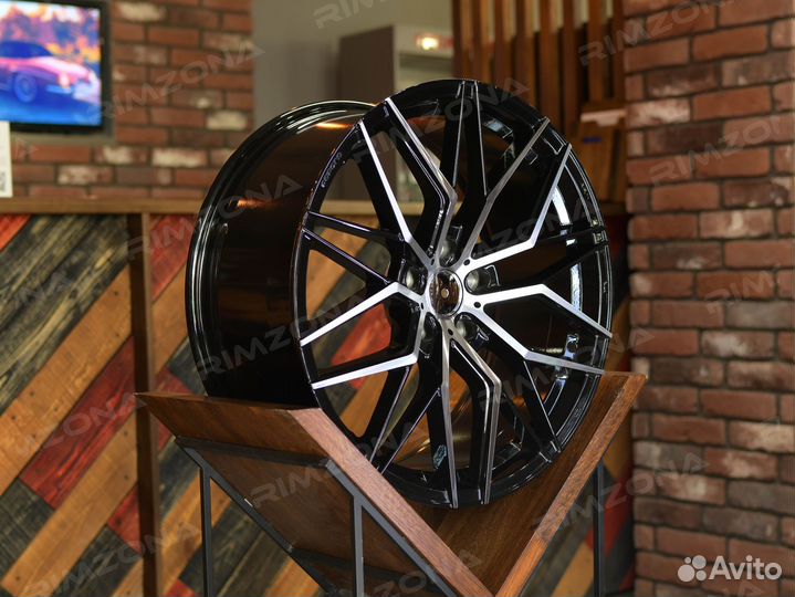 Литые диски Vorsteiner R18 для Skoda. Рассрочка