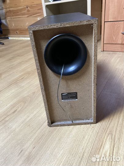 Сабвуфер samsung