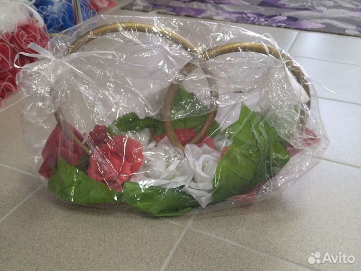 Кольца на машину свадебные