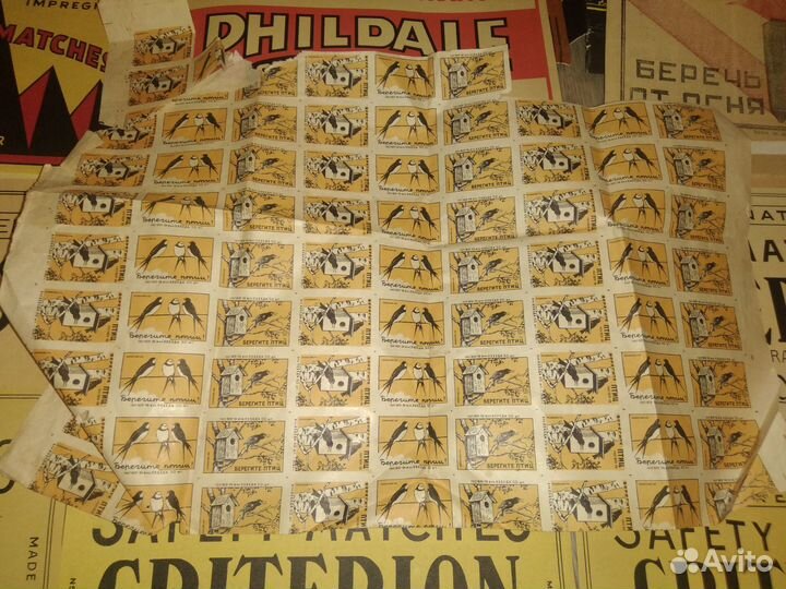 Огромное количество спичечных этикеток