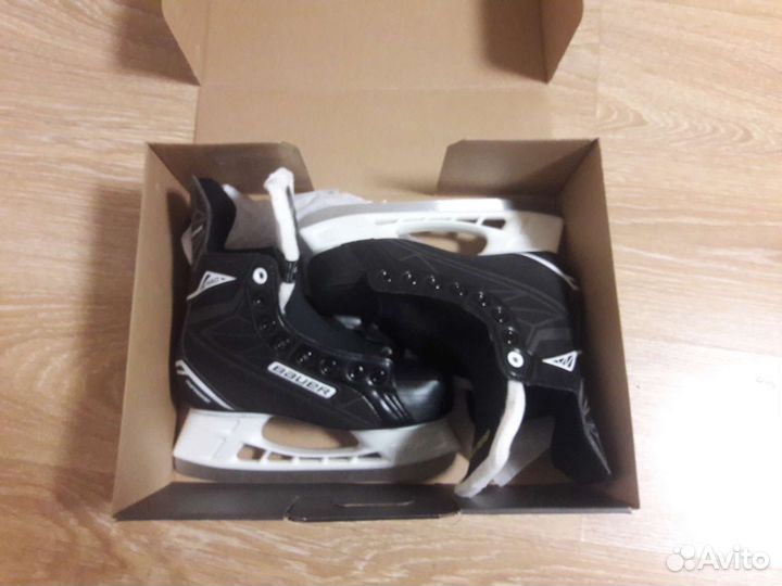 Хоккейные коньки bauer Supreme 36 размер