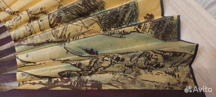 Веер декоративный средний