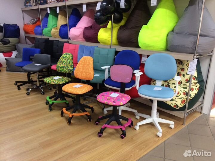 Кресло компьютерное Бюрократ белый пластик