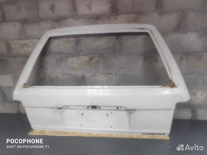 Дверь багажника Toyota Carina ET176