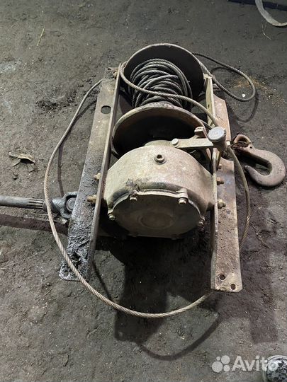 Продам лебедку газ 66 с коробкой