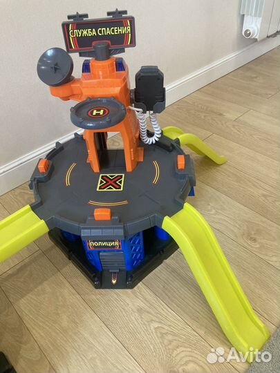 Парковка+станция служб спасения elc