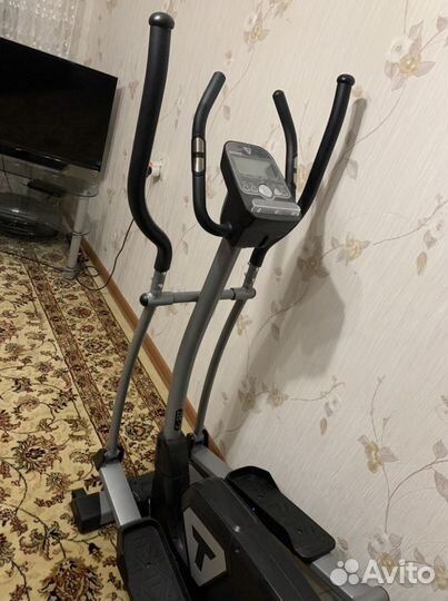 Эллиптический тренажер