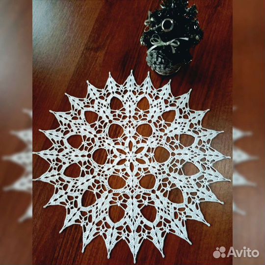 Ажурная интерьерная салфетка