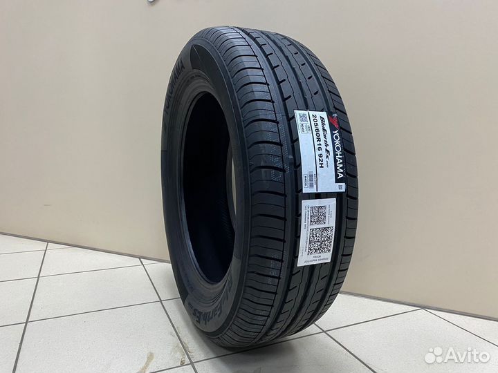 Yokohama Bluearth ES32 205/60 R16 92H