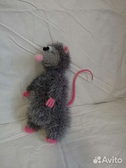 Крыса вязаная