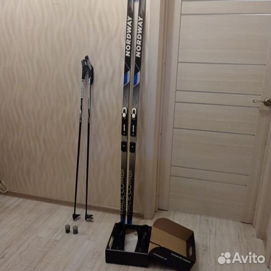 Беговые лыжи(полный комплект)