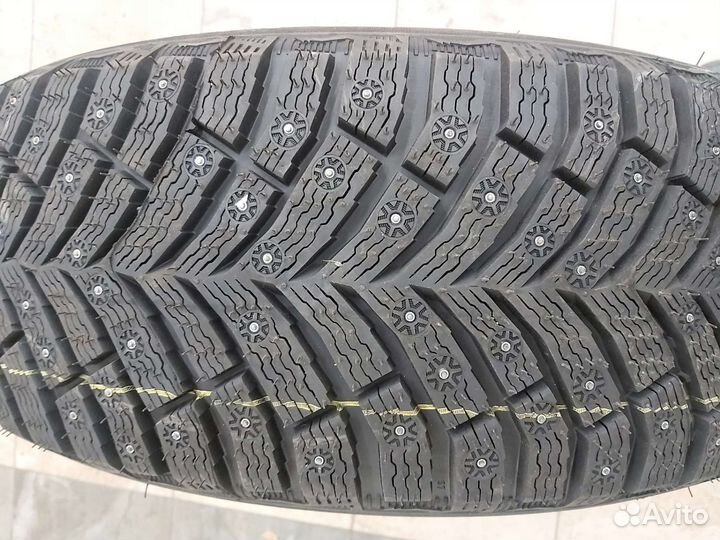 Michelin X-Ice North 4 SUV 235/60 R18 107T