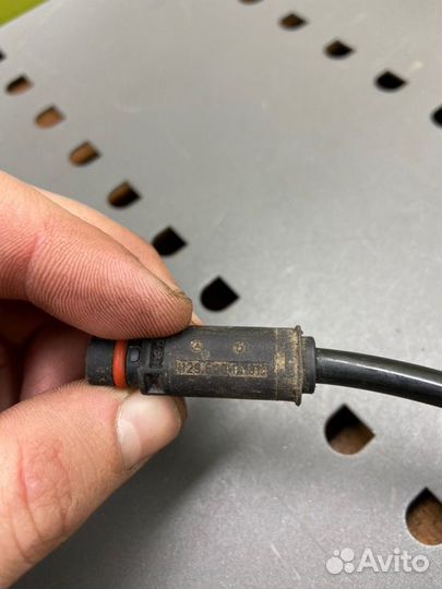 Датчик ABS задний Mercedes-Benz S-Class W140 M603