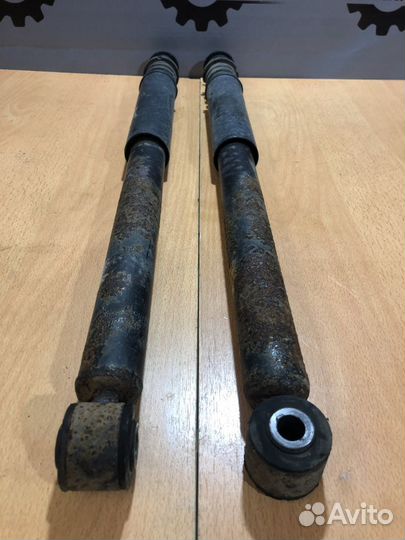 Амортизаторы задние к-кт Nissan Note E11 (2005—200