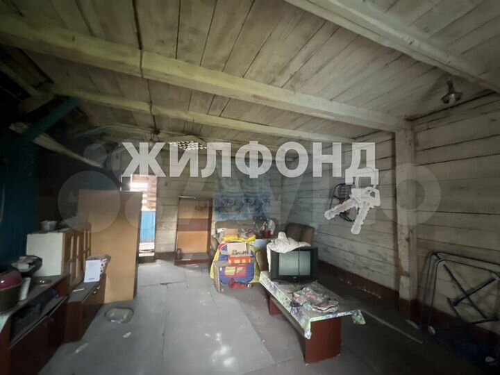 Дом 42 м² на участке 5 сот.