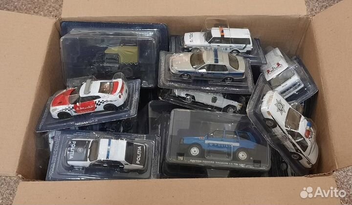 Полицейские машины мира, количество - 69 шт. Одним