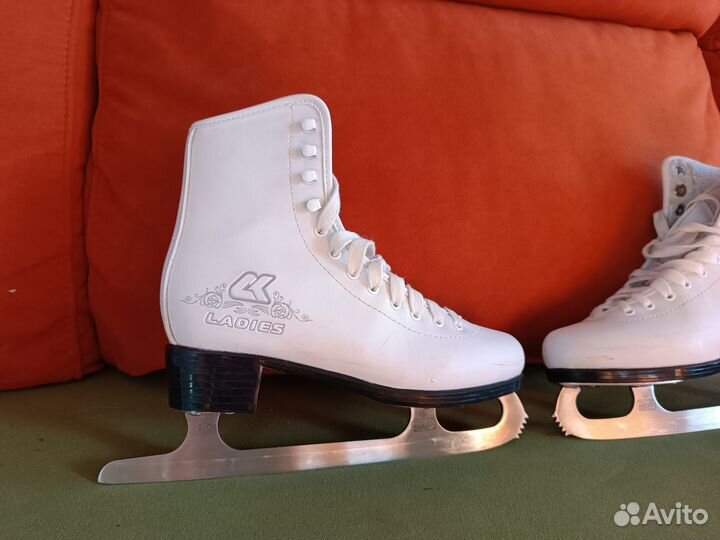 Коньки фигурные 37 размер