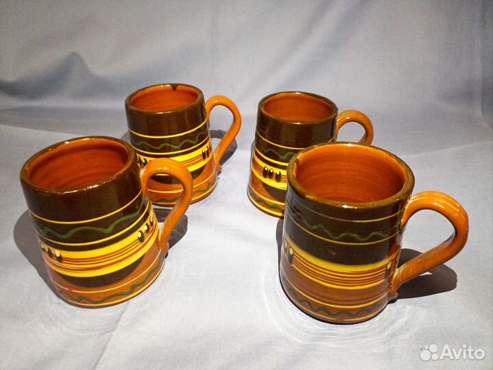 Глиняная кружка