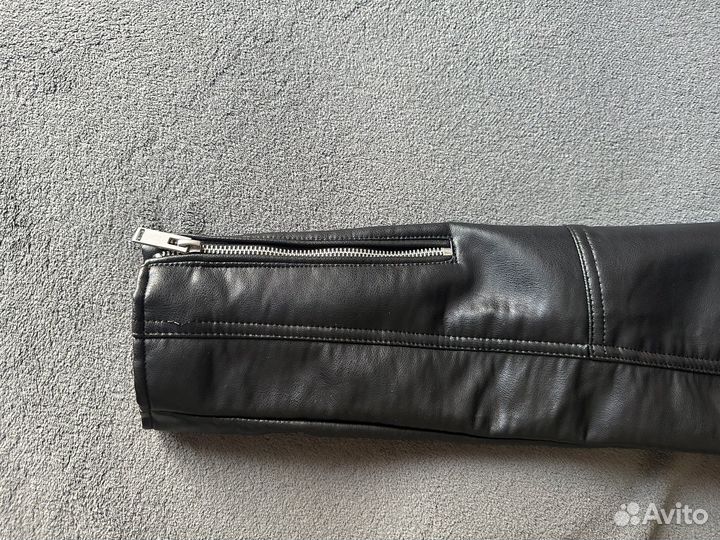 Кожаная куртка zara