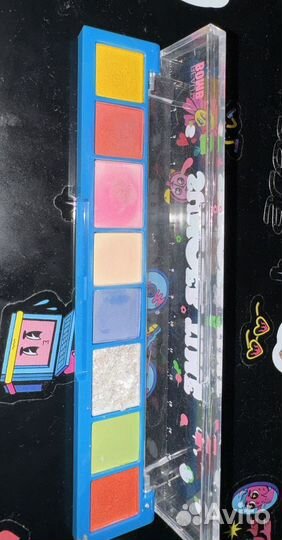 Палетка теней beauty bomb