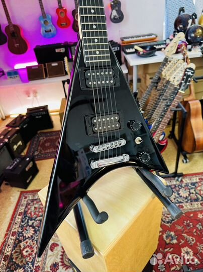 Электрогитара Caraya Новая