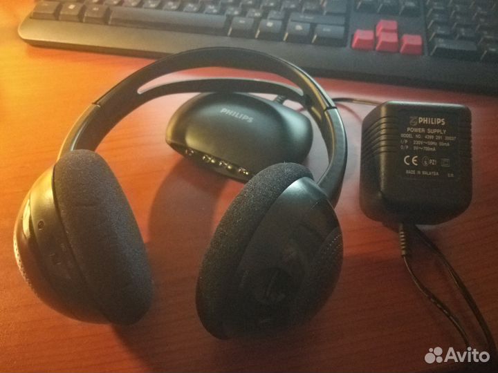 Беспроводные наушники Philips shc1300