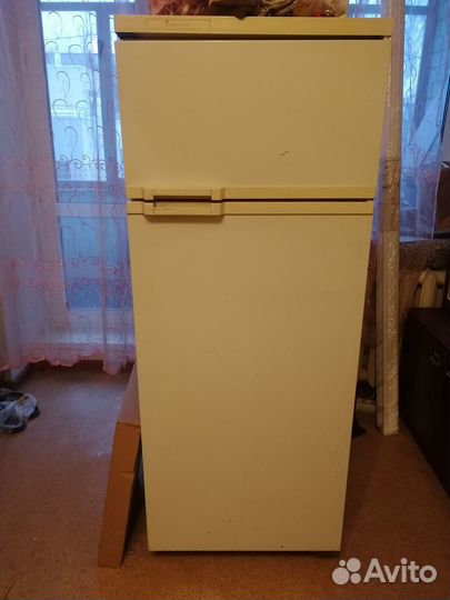 Холодильник Atlant двухкамерный бу