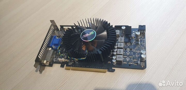 Видеокартавидеокарта asus GeForce GTX 550ti