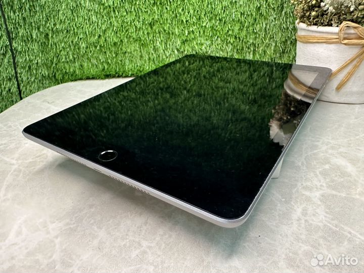 Планшет Apple iPad 6 128 gb 2018г. Wi-Fi