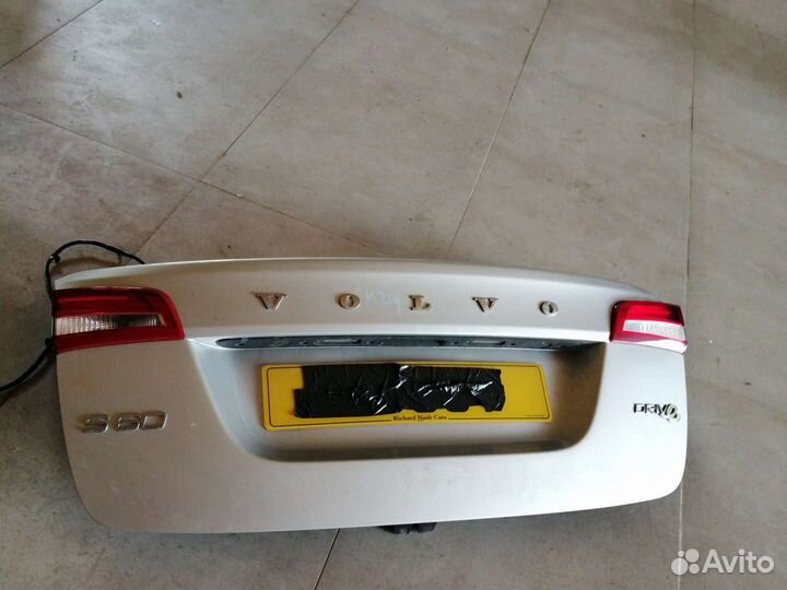 Крышка багажника в сборе на volvo s 60 2