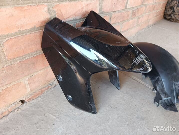 Крыло передПереднее крыло на Yamaha T-Max 530 (3)