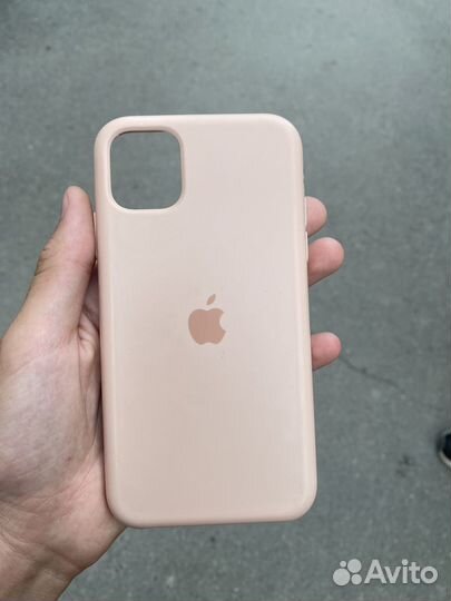 Чехол на iPhone 11