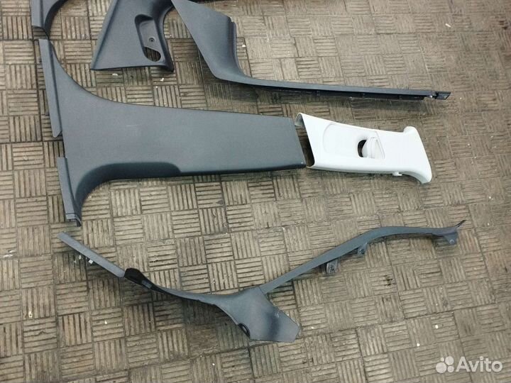 Пластик детали салона Skoda Octavia A5