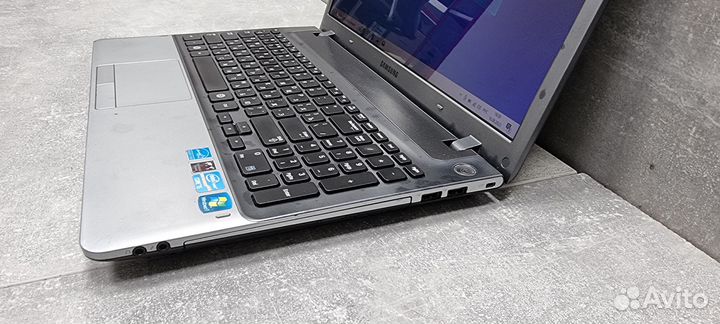 Ноутбук Samsung NP350