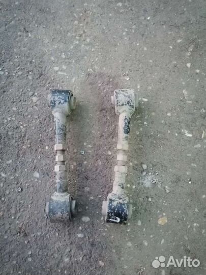 Рычаг задний развальный левый Faw Besturn B50