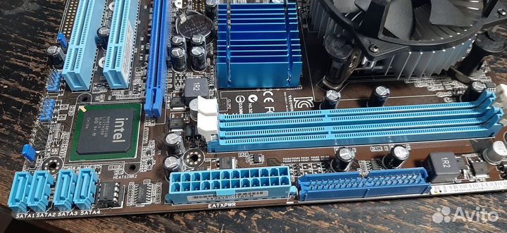 Материнская плата