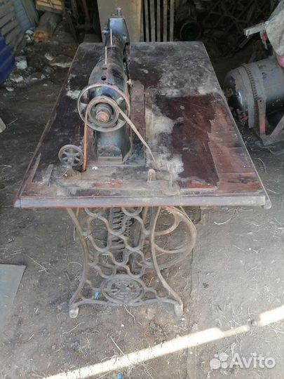 Швейная машина singer со станиной