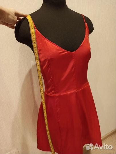 Вечернее платье красное новое