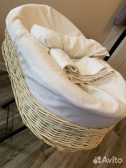 Кокон для новорожденных с корзиной