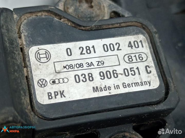 Интеркулер Audi A4 B7 2008 8E0145805AA