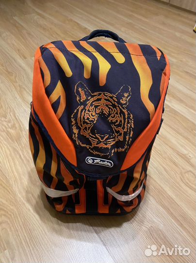 Школьный рюкзак