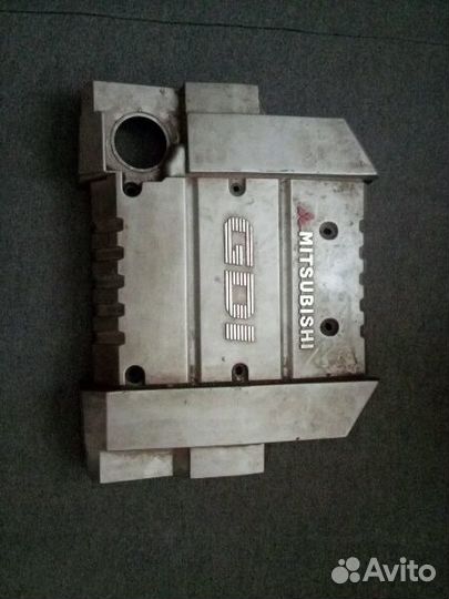 Крышка двигателя Митсубиси GDI