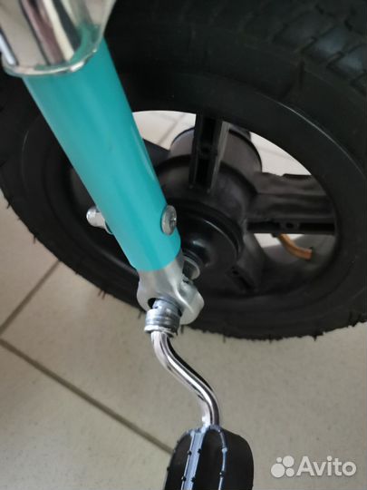 Трехколесный велосипед на надувных колесах