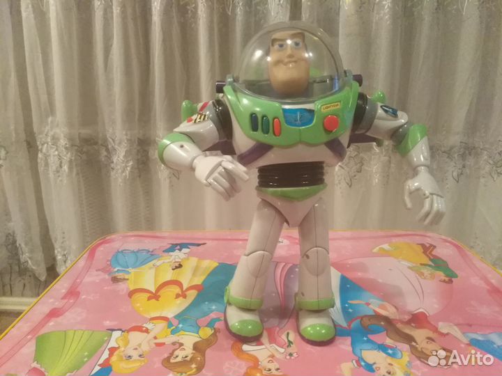 Коллекционный 12- ти дюймовый Базз Лайтер