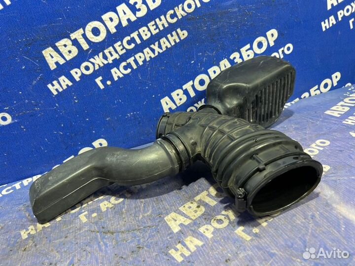 Гофра воздушного фильтра Dodge Stratus седан 2001